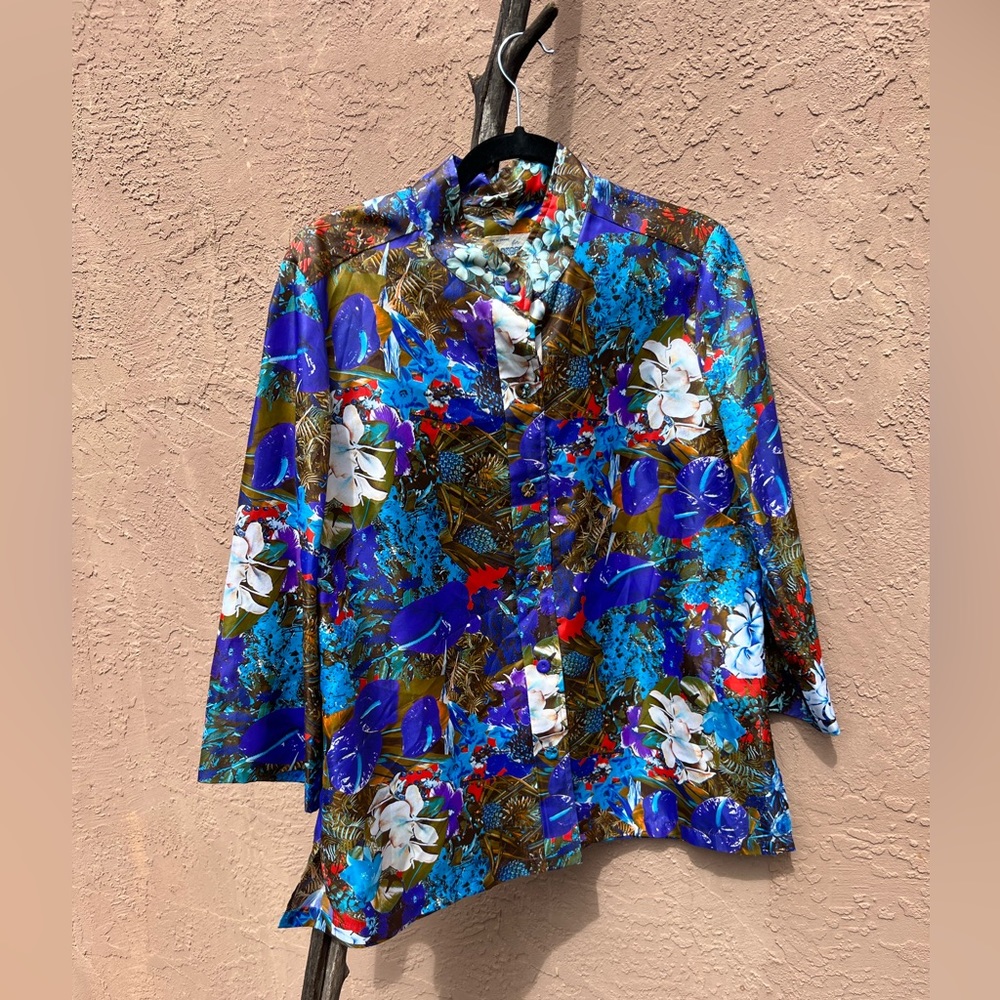 Vintage 1960s Hawaiian shirt by Andrade Honolulu